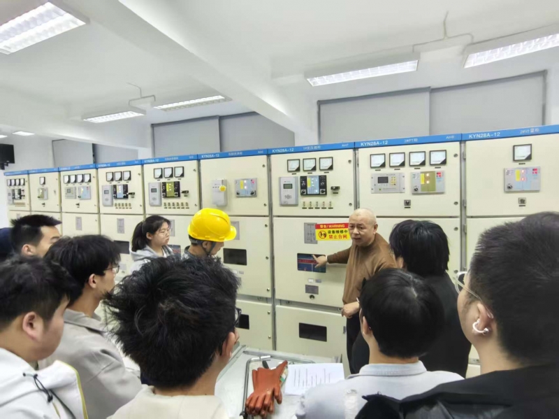 校园专业社团特色活动赋能学生成长
