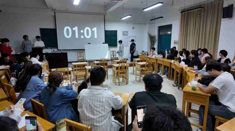 电力工程系：举办电力之光・与时同行趣味挑战赛